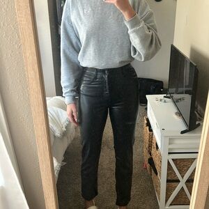 🤎Abercrombie Vegan Leather 90’s Straight Pants🤎
